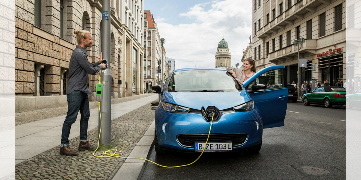 Berliner Startup will Straßenlaternen zur E-Auto-Ladestation machen