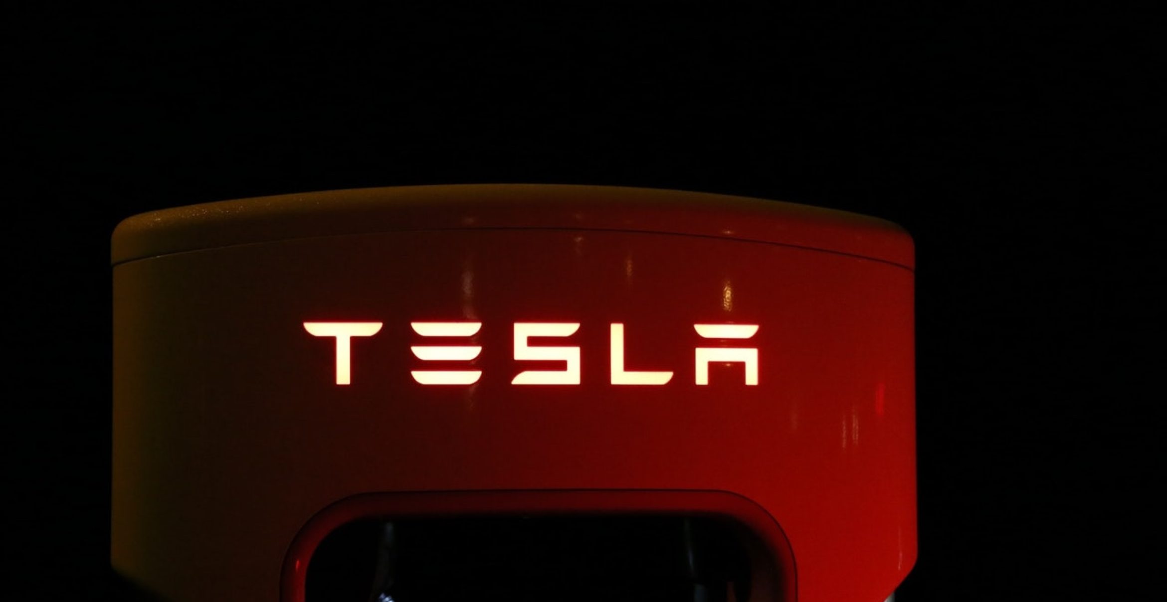 Tesla in der Krise: Wie Musks Machtspiele den E-Auto-Pionier gefährden