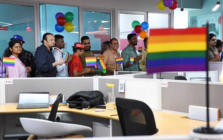 LGBTQIA+ am Arbeitsplatz: 7 Tipps für mehr Vielfalt und Inklusion!