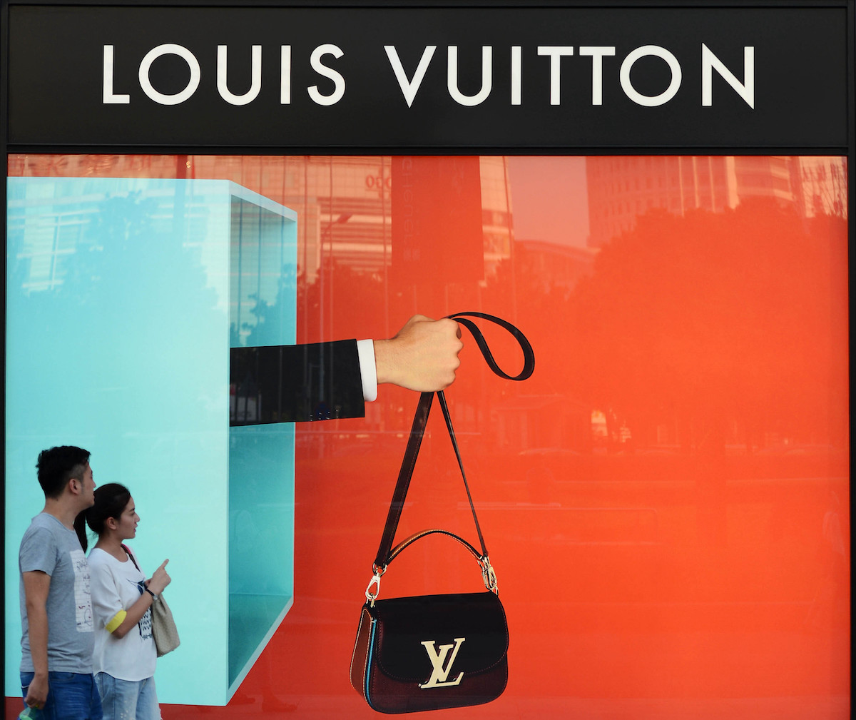 中国奢侈品危机：LVMH集团呈下滑趋势！