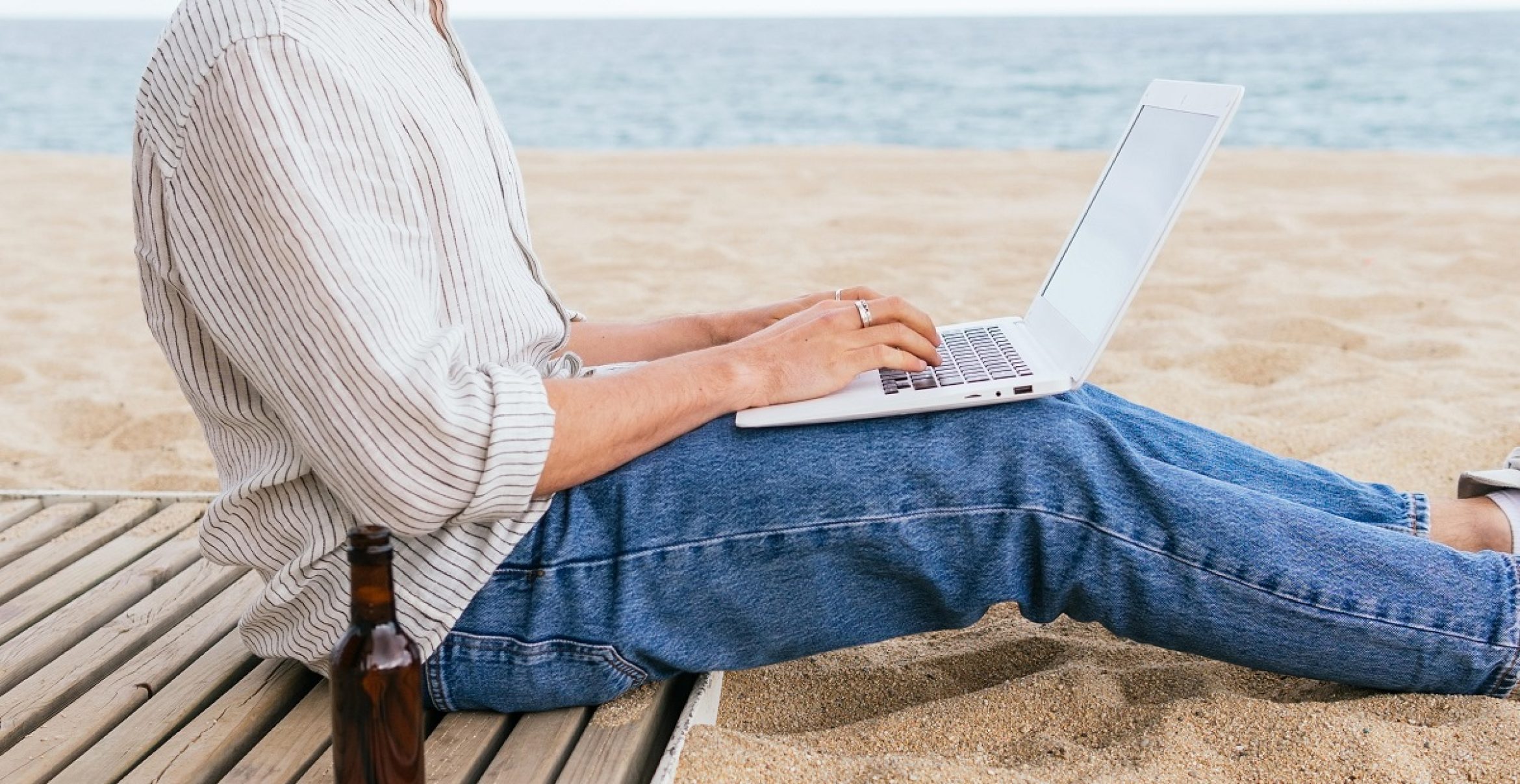 Workation – Was muss man beim Arbeiten im Urlaub beachten?