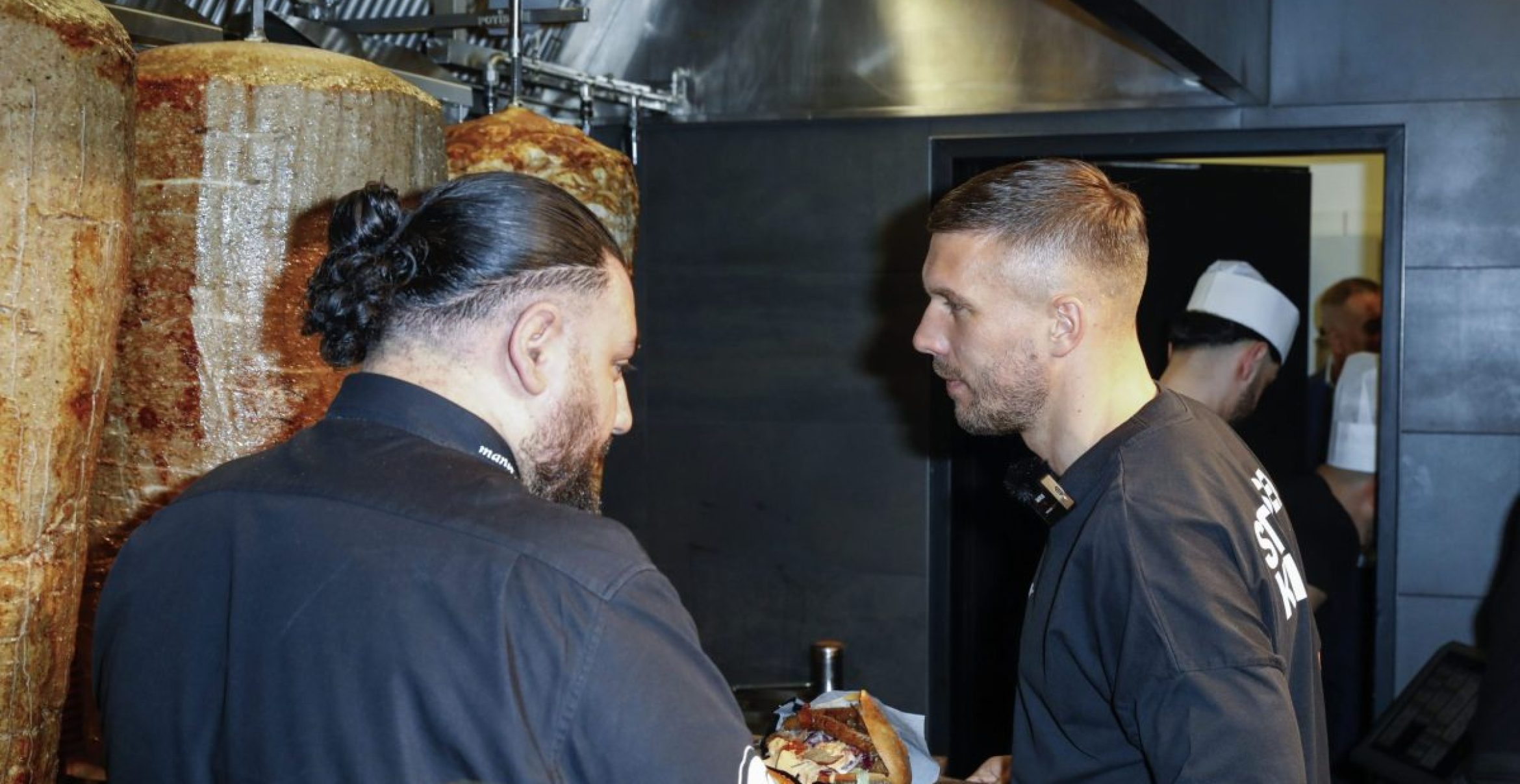 “Der Gerät”: Vertreibt Lukas Podolski bald den ersten Robo-Döner? 