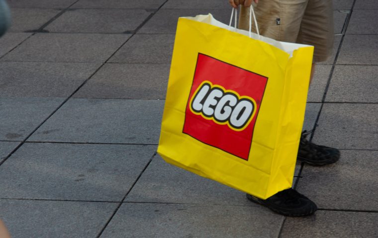 Lego legt zu: Umsatz explodiert trotz Krisenjahr!