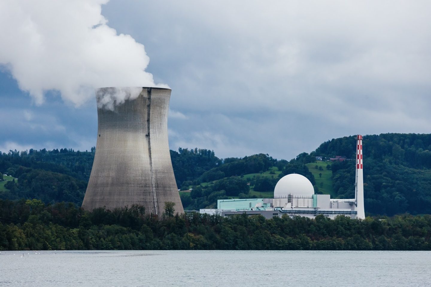 Schweiz vor Atomkraft-Comeback: Kehrtwende im Energie-Drama?