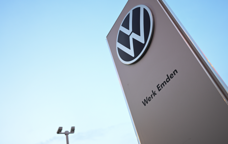 Warum das Hotelbett in Emden mehr kostet, wenn bei VW die Elektromobilität stockt