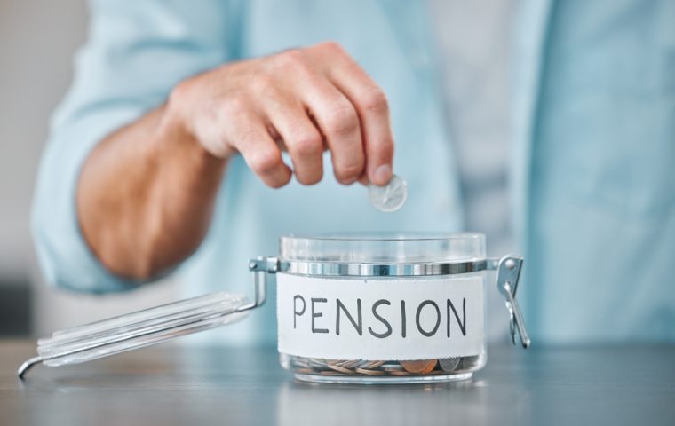 Pension: Warum Beamte im Alter viel mehr kassieren als Rentner