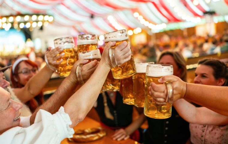 Oktoberfest weltweit: Die besten internationalen Wiesn-Partys