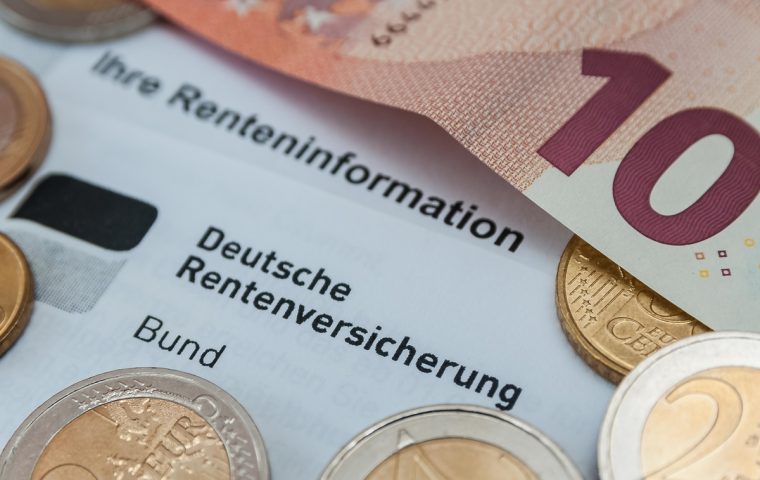 Renten-Expertin verrät: SO sicherst du dich gut fürs Alter ab