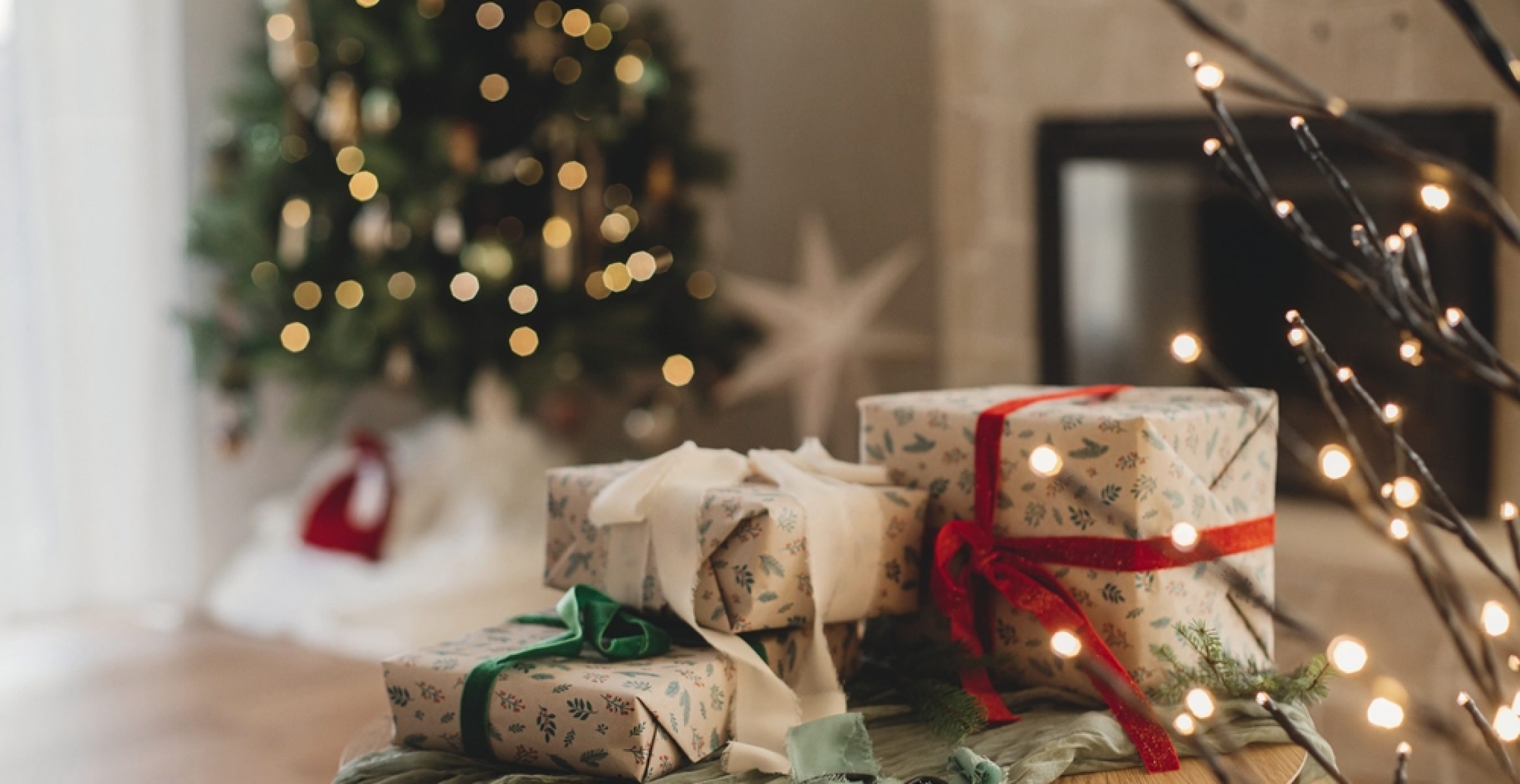 Beliebte Weihnachtsgeschenke: Deutsche setzen auf Erlebnisse statt Krawatten!