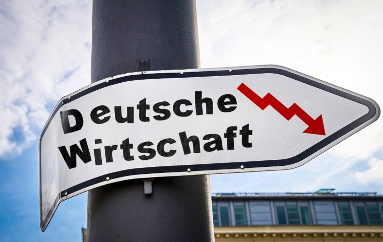 Wirtschafts-Schock: Deutschland kämpft mit Rezession!