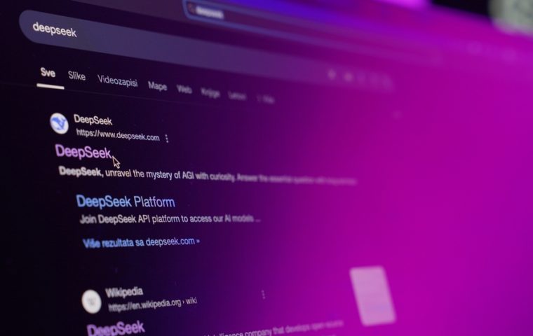 Deepseek im Kreuzfeuer: Datenklau und Verbot in Italien
