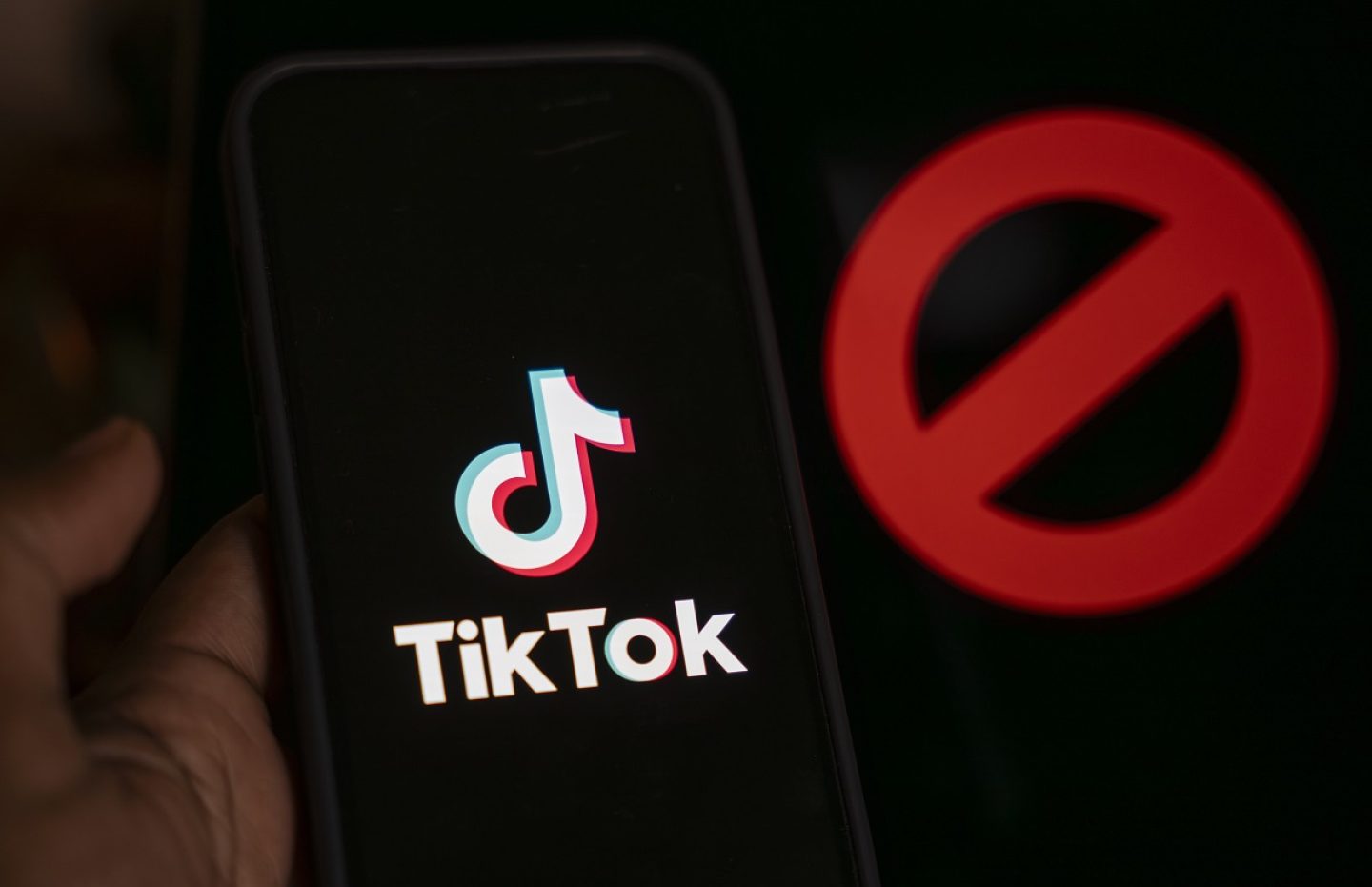 TikTok an Elon Musk? Warum der mögliche Verkauf ein riskantes Spiel ist