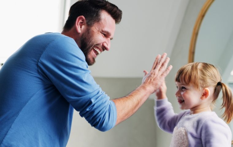 Besser in der Schule: Diese 6 Dinge sind in der Kinder-Erziehung am wichtigsten