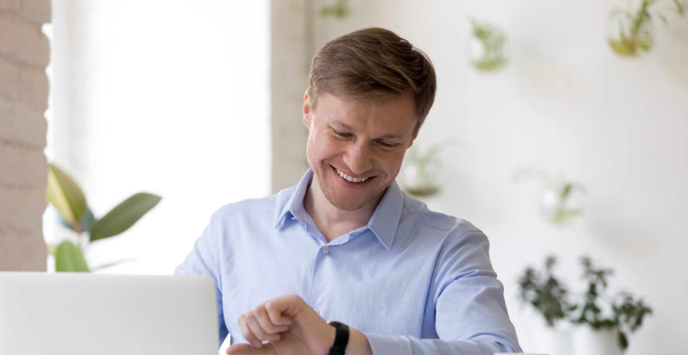 Gen Z: Pünktlicher Feierabend sorgt für Zoff im Büro!
