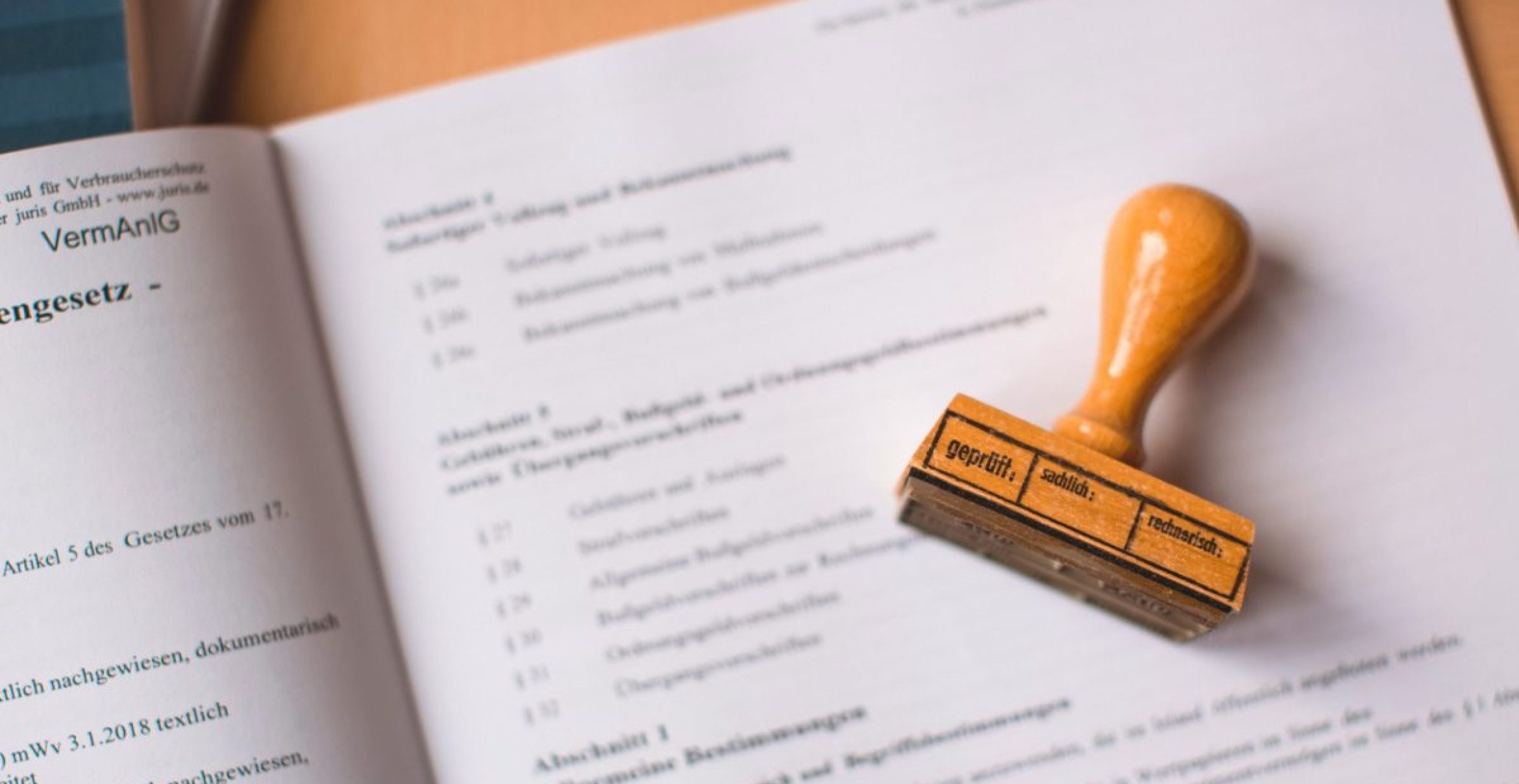Balance zwischen Regulierung und Meinungsfreiheit – eine Drahtseilakt?
